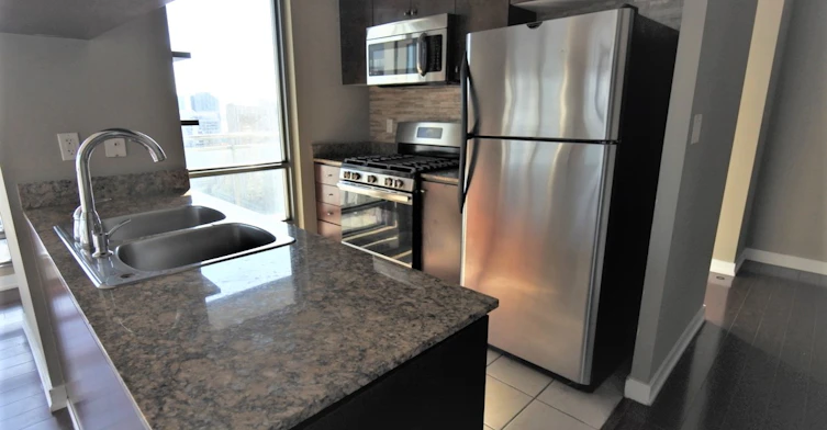 3210-5 Mariner Terrace, Toronto, ON, M5V 3V6 - 5