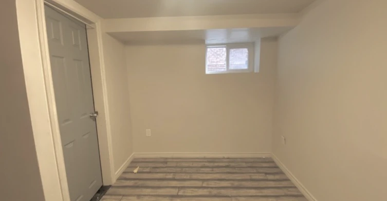 1-147 Holton Avenue S, Hamilton, ON, L8M 2L6 - 3