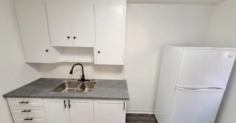 101-1000 O'connor Drive, Toronto, ON, M4B 2T3 - 6