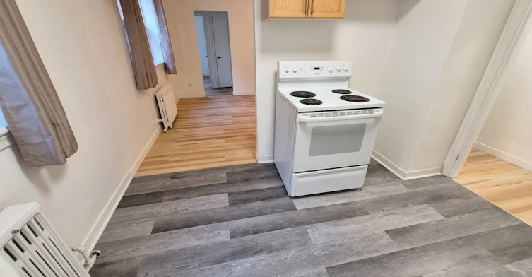 101-1000 O'connor Drive, Toronto, ON, M4B 2T3 - 7