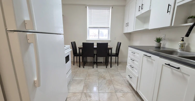 101-1000 O'connor Drive, Toronto, ON, M4B 2T3 - 2