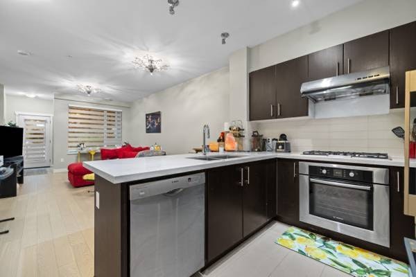 111-3133 Riverwalk Avenue, Vancouver, BC, V5S 0B7 - 7