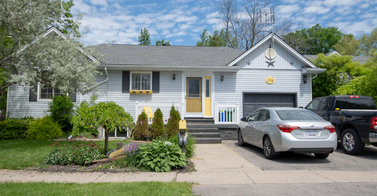 104 Dominion Road, Fort Erie, ON, L2A 1E8