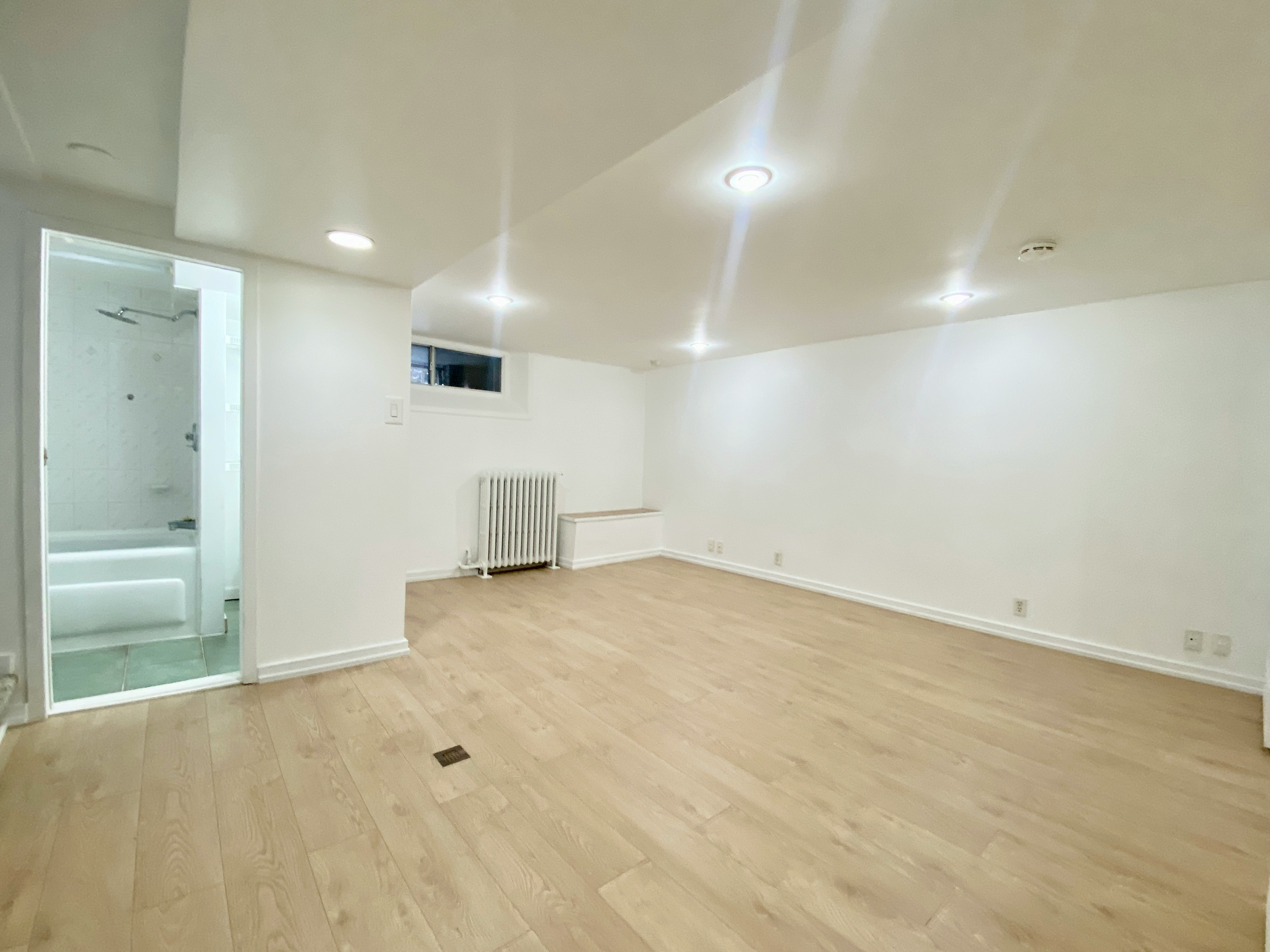 BSMT-114 Bellefair Avenue, Toronto, ON, M4L 3T8 - 3