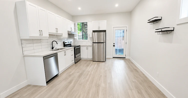 482 King William Street, Hamilton, ON, L8L 1R3 - 2