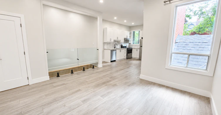 482 King William Street, Hamilton, ON, L8L 1R3 - 4