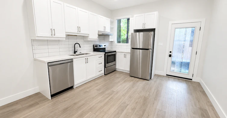 482 King William Street, Hamilton, ON, L8L 1R3
