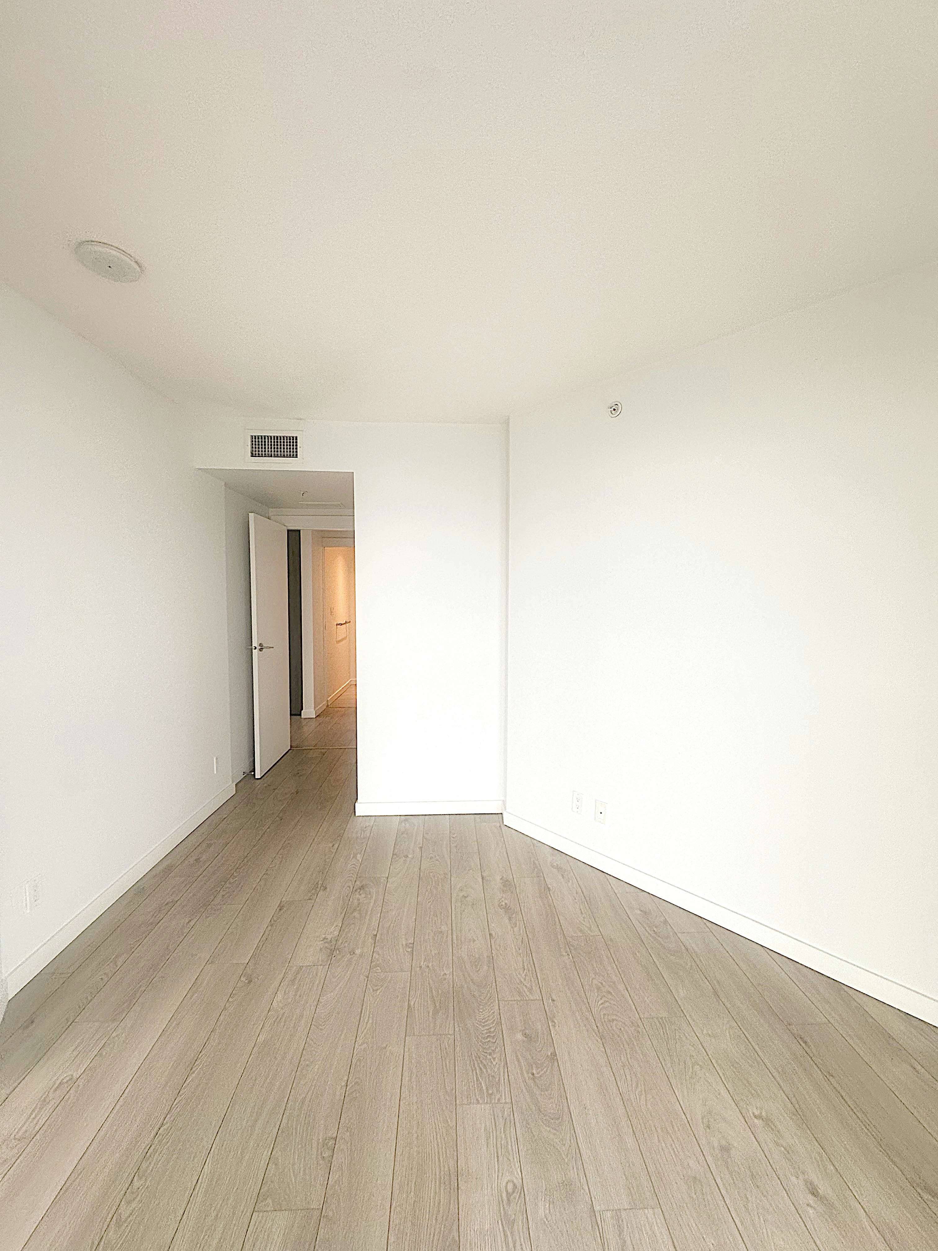 707-685 Pacific Boulevard, Vancouver, BC, V6B 0R4 - 4