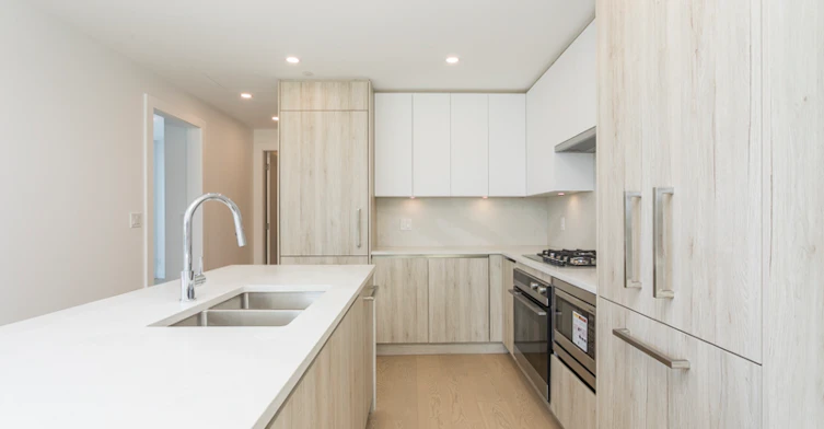 513-423 6th Street, West Vancouver, BC, V7T 1A4 - 2