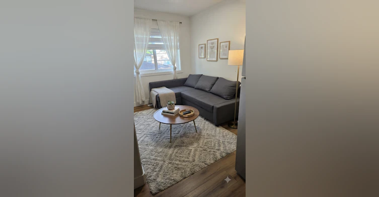 9234 85 Street NW, Edmonton, AB, T6C 3C7 - 3