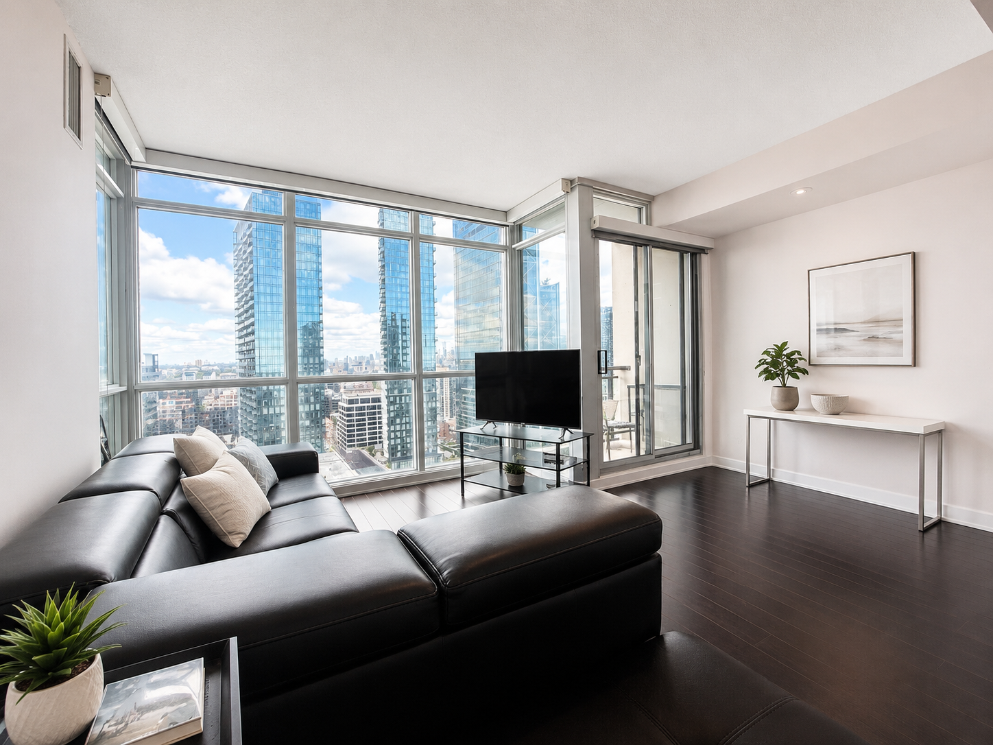 25 Capreol Court, Toronto, ON, M5V 3Z7 - 6