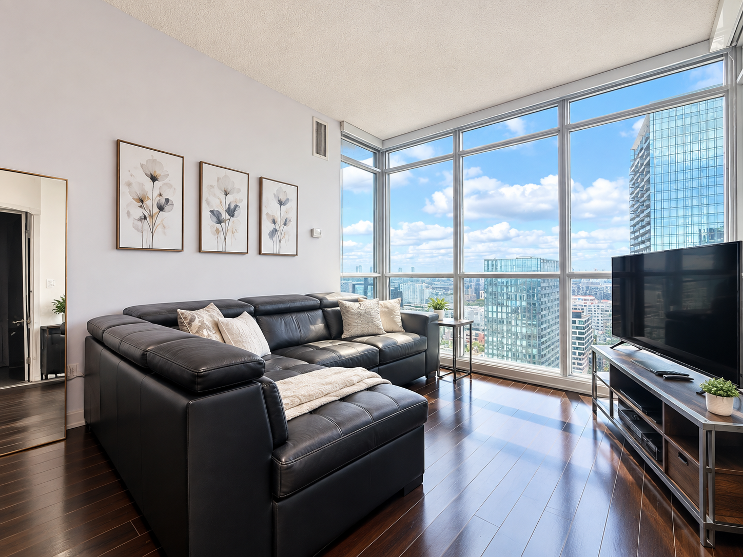 25 Capreol Court, Toronto, ON, M5V 3Z7 - 5