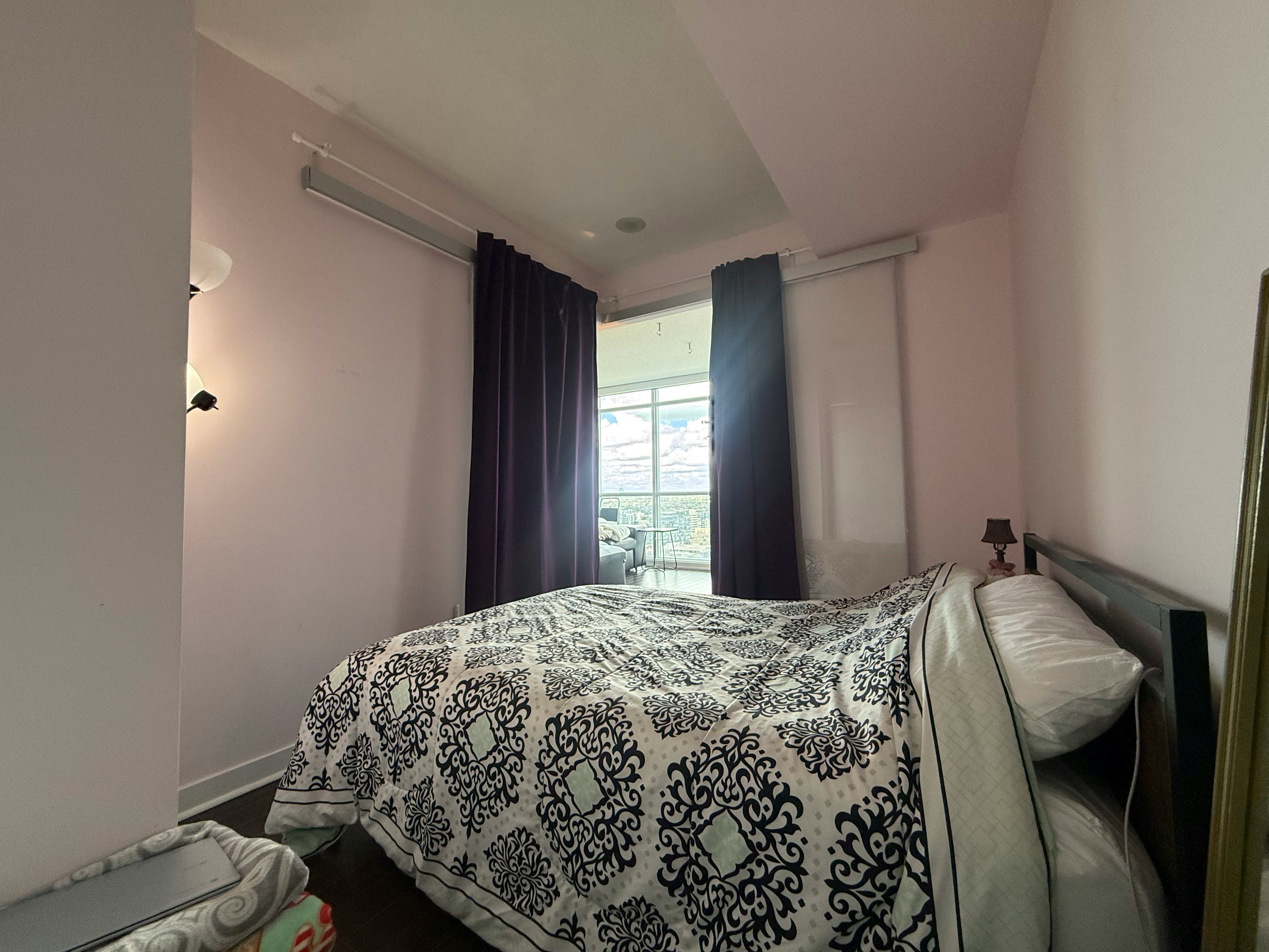 25 Capreol Court, Toronto, ON, M5V 3Z7 - 12