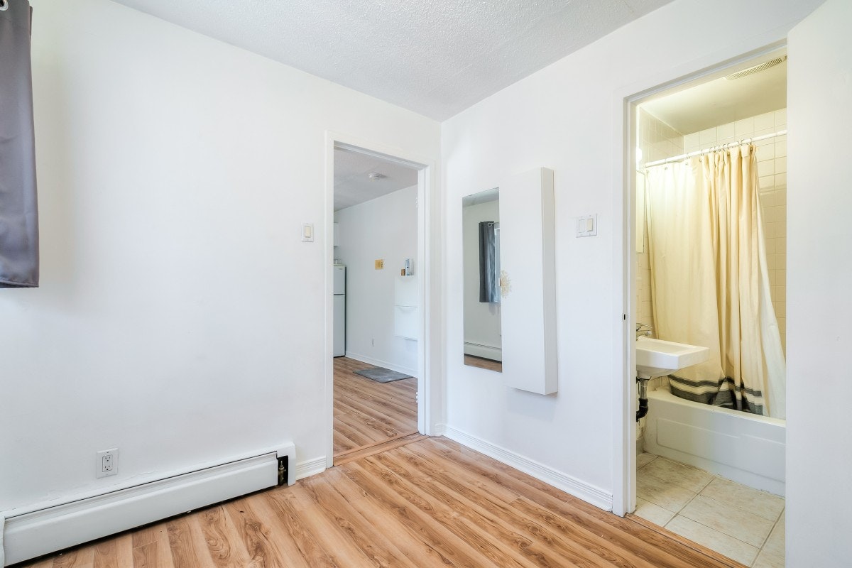 402-198 Dunn Avenue, Toronto, ON, M6K 2R9 - 10