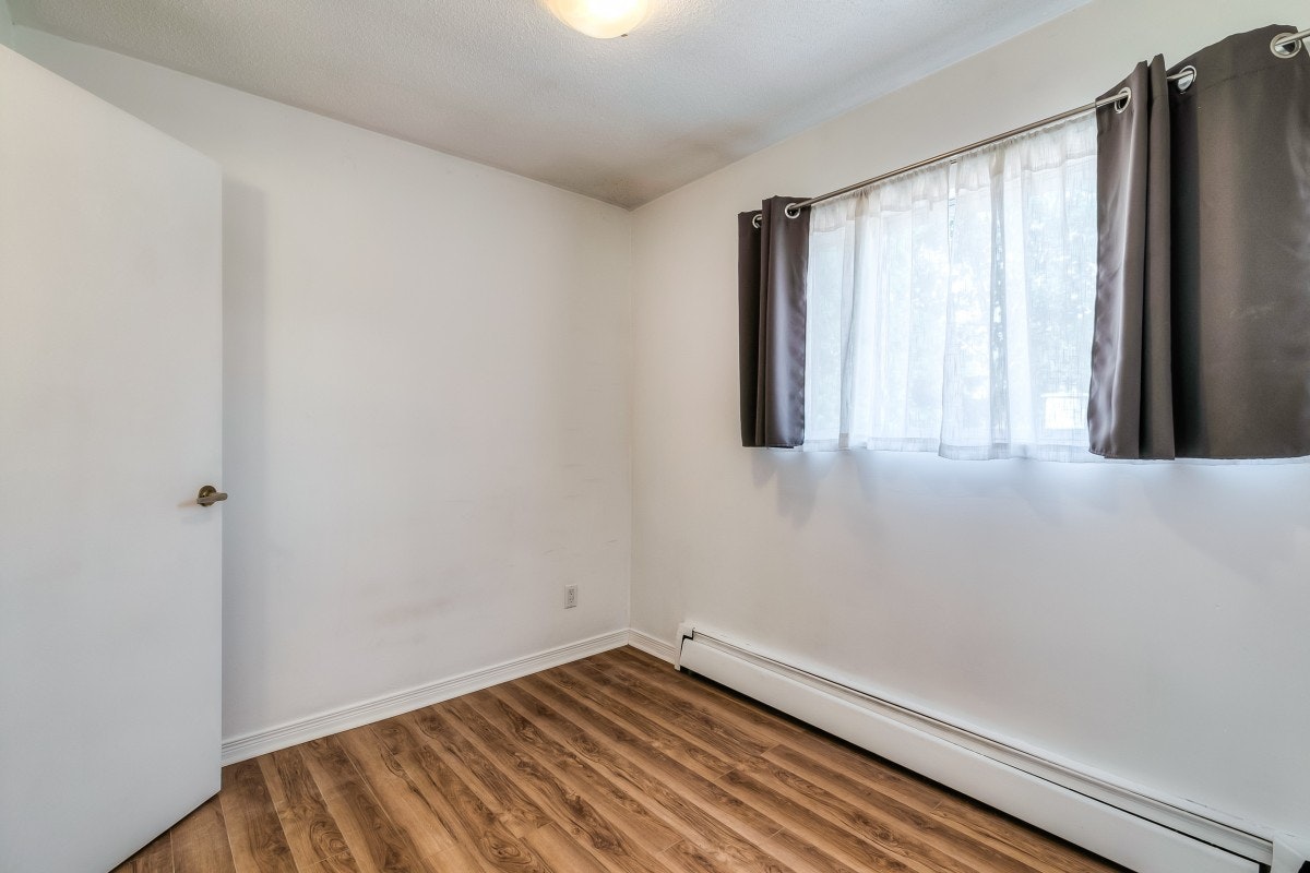 402-198 Dunn Avenue, Toronto, ON, M6K 2R9 - 9