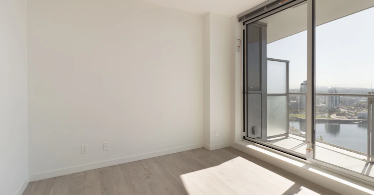 605-685 Pacific Boulevard, Vancouver, BC, V6B 0R4 - 3