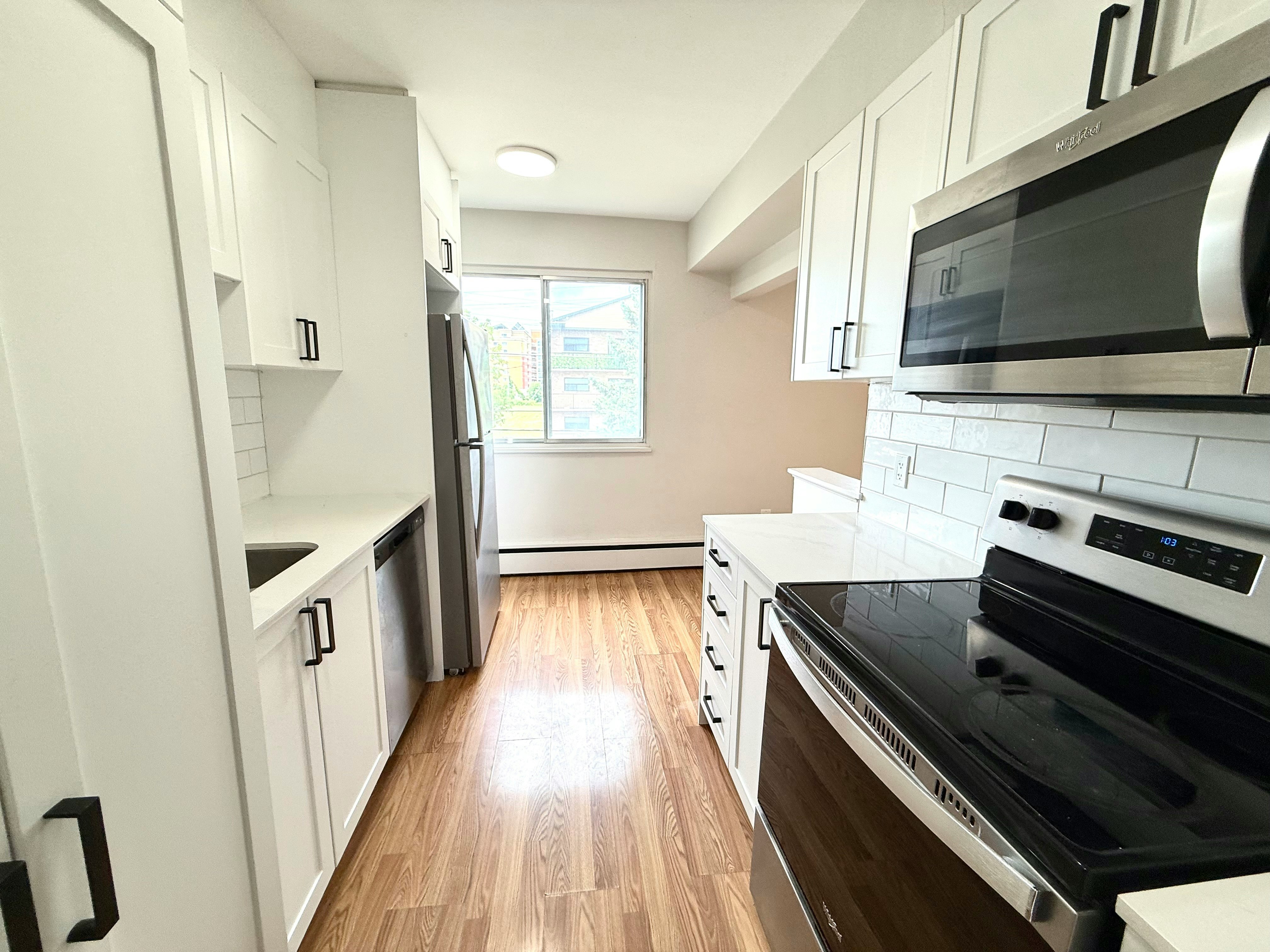 10 Park Avenue W, Hamilton, ON, L8S 3M3 - 5
