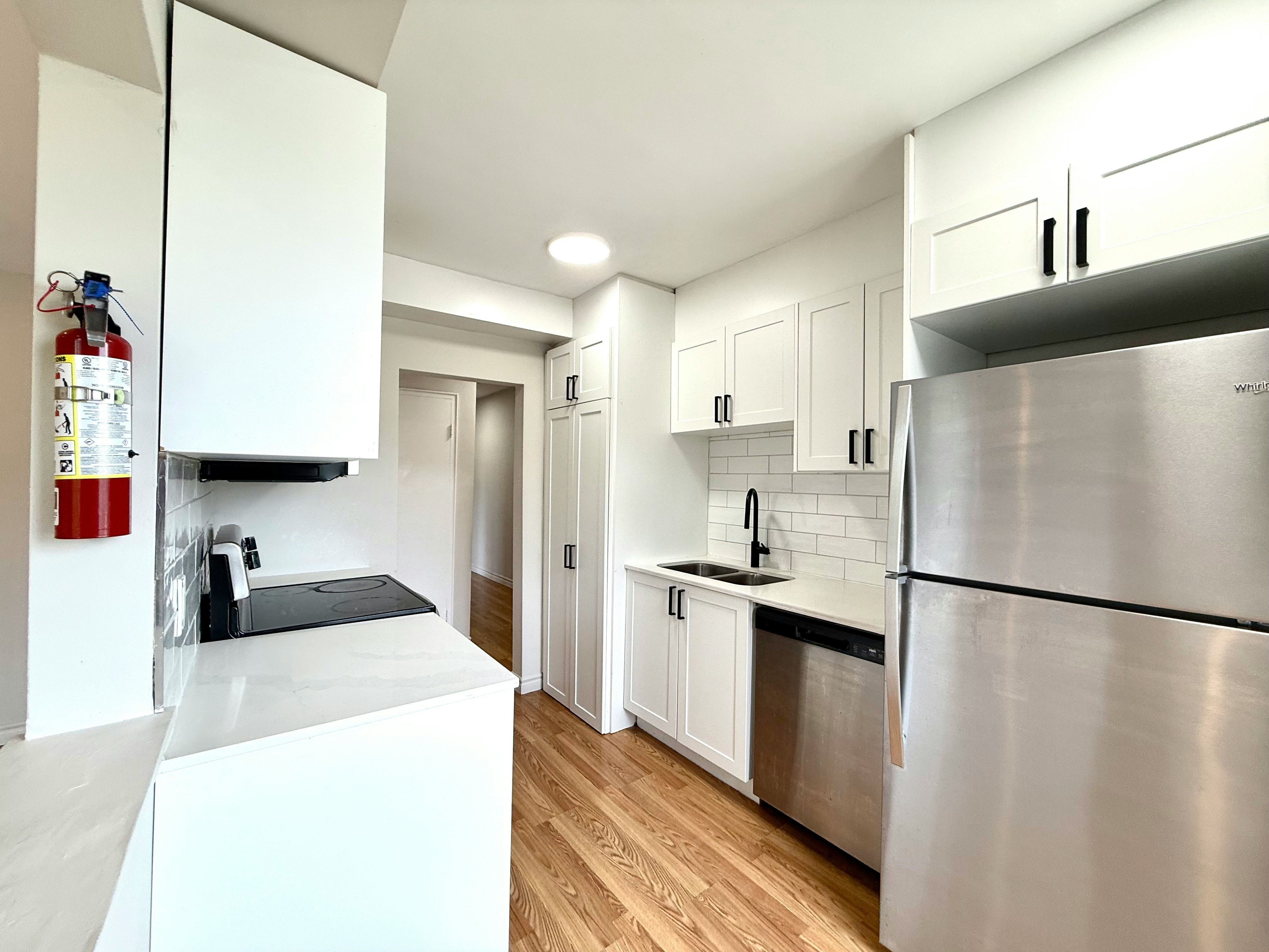 10 Park Avenue W, Hamilton, ON, L8S 3M3 - 4