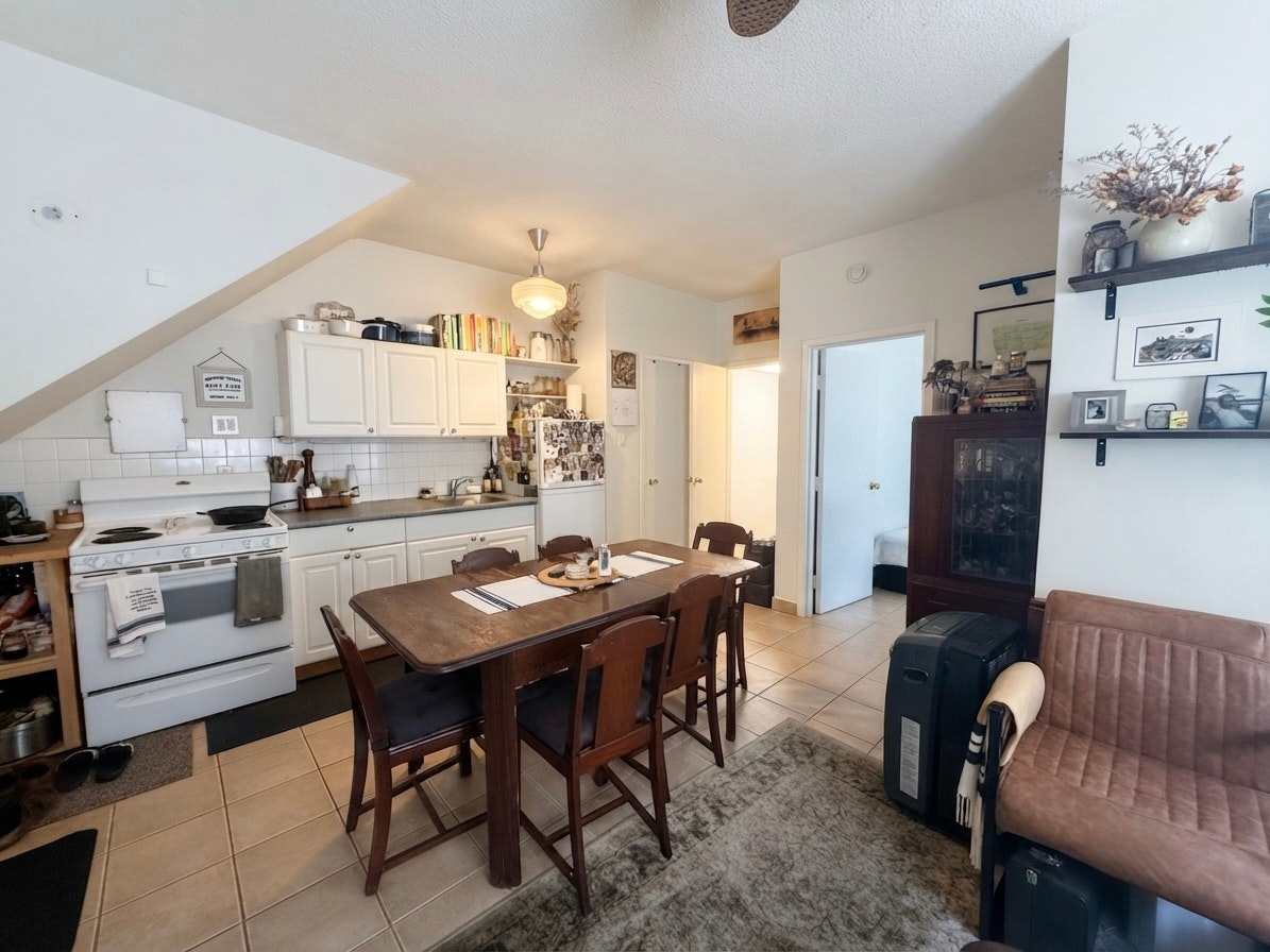 U302-57 Cowan Avenue, Toronto, ON, M6K 2N1 - 3