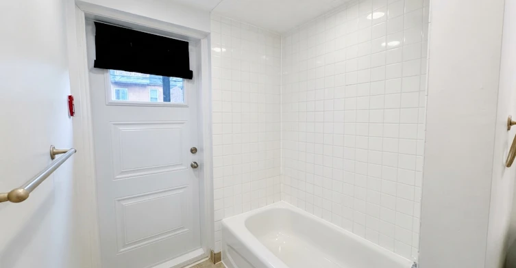 U302-57 Cowan Avenue, Toronto, ON, M6K 2N1 - 6