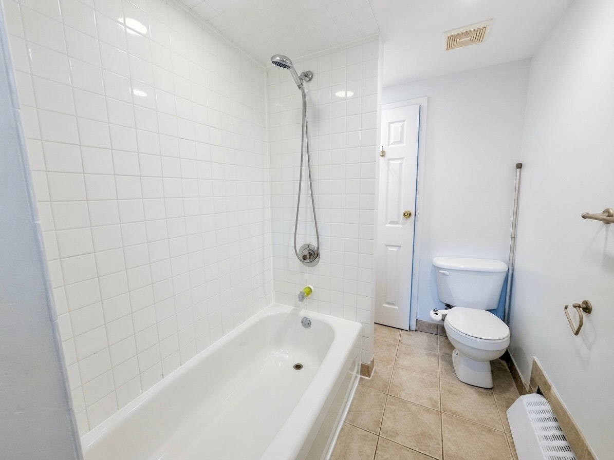 U302-57 Cowan Avenue, Toronto, ON, M6K 2N1 - 7