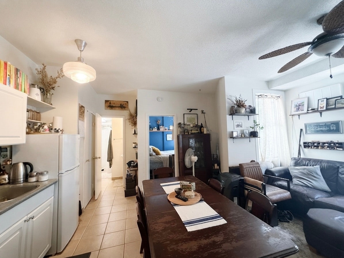 U302-57 Cowan Avenue, Toronto, ON, M6K 2N1 - 2
