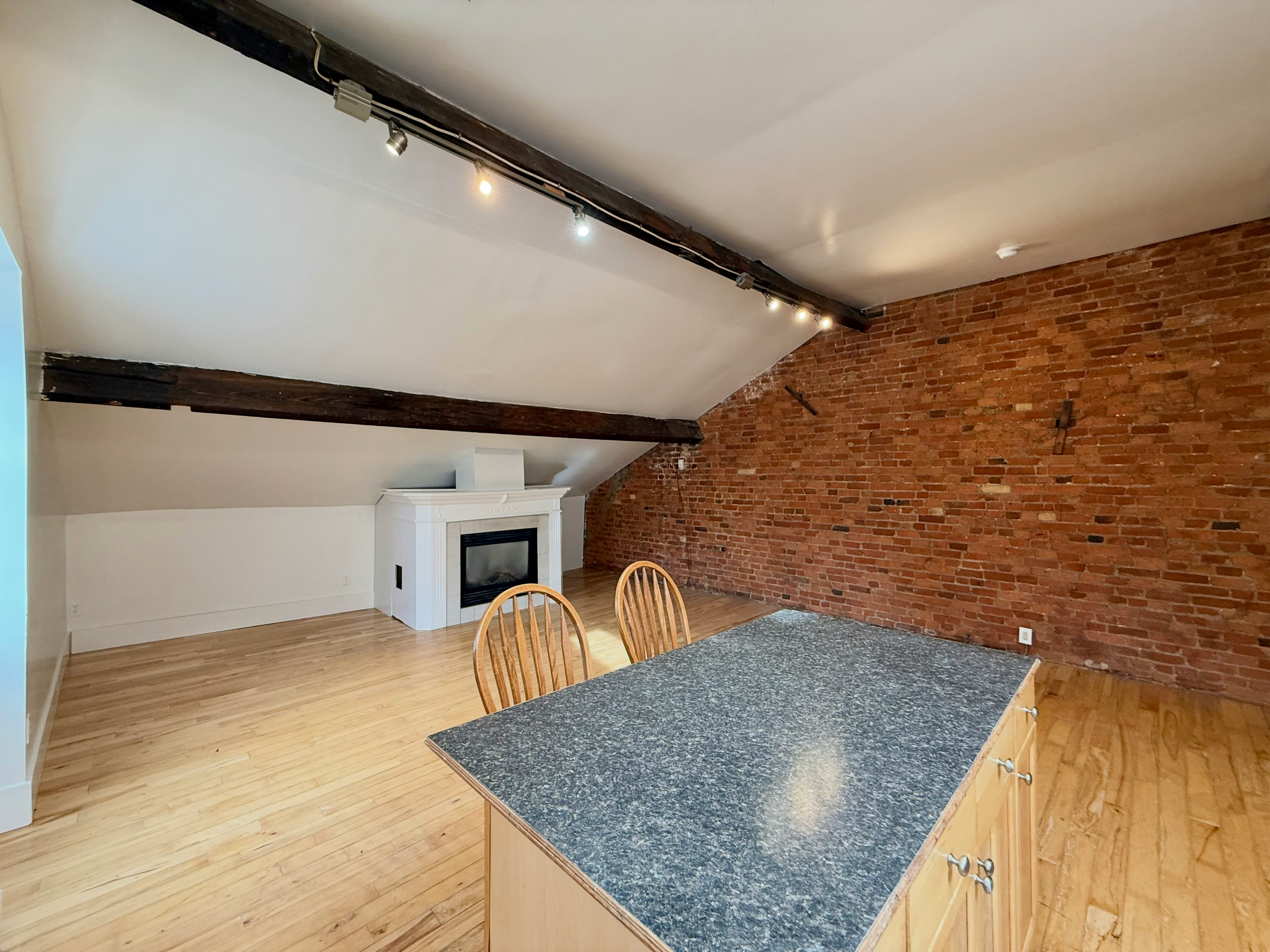 3-321 King Street East, Hamilton, ON, L8N 1C1 - 11