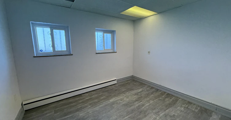 1088 Fennell Avenue, Hamilton, ON, L8T 1R8 - 4