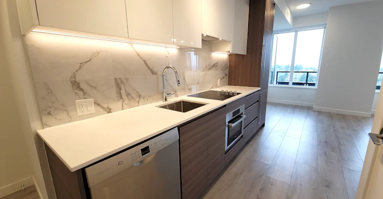 1507-10626 City Parkway, Surrey, BC, V3T 0S3 - 2