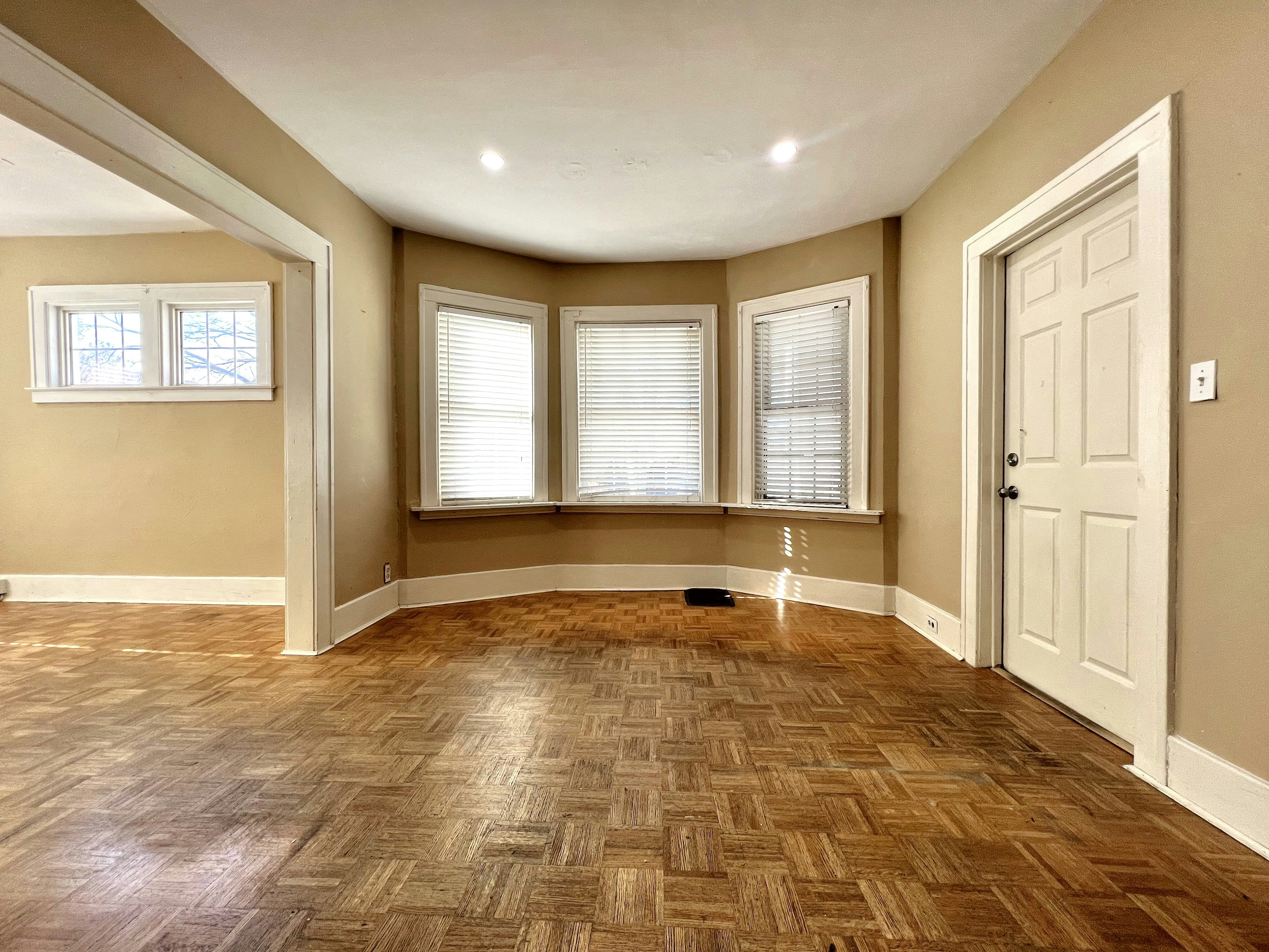 120 Mcewan Avenue, Windsor, ON, N9B 2E4 - 3