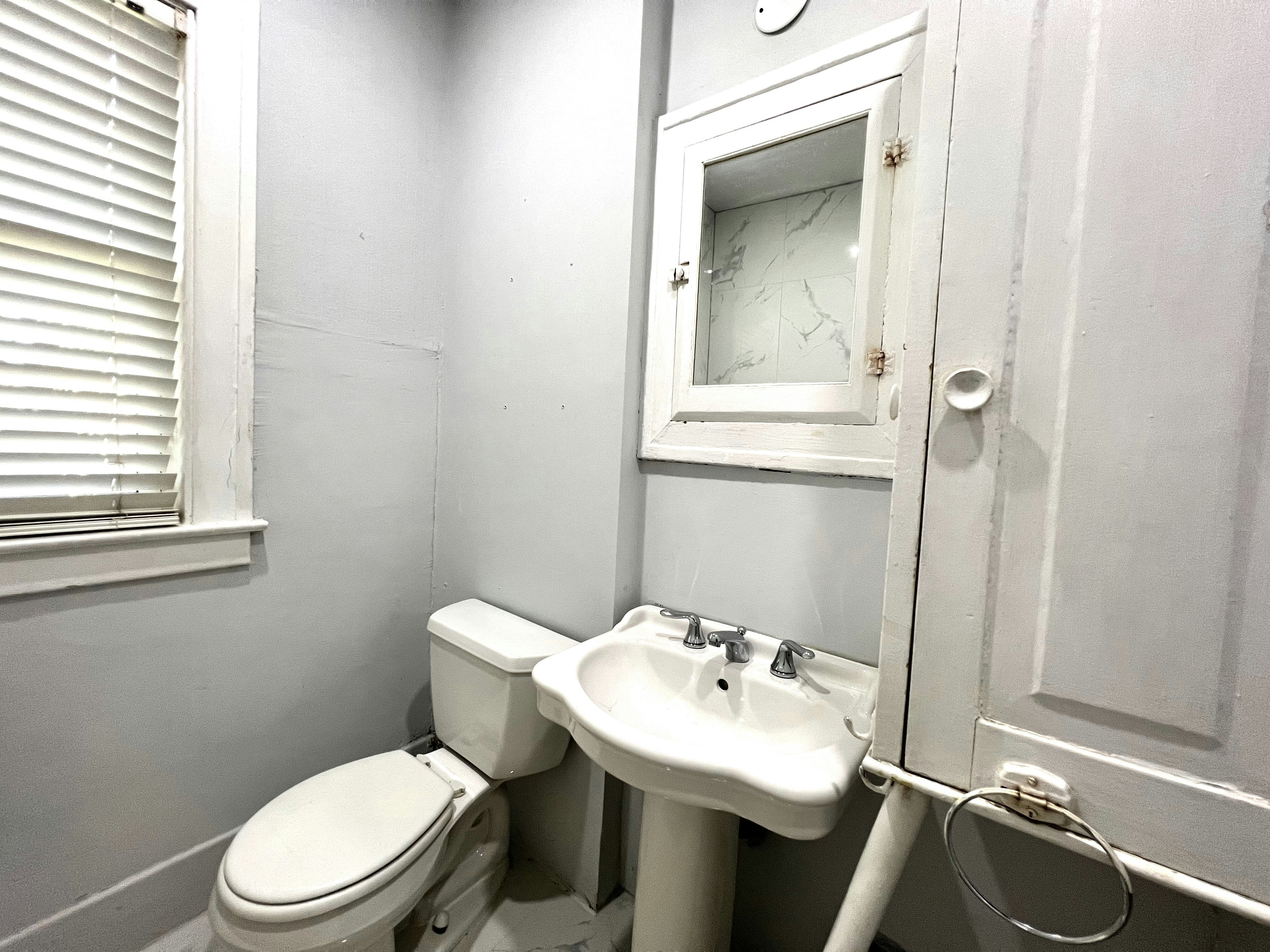 120 Mcewan Avenue, Windsor, ON, N9B 2E4 - 9