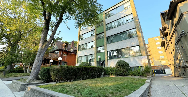 U4-140 Springhurst Avenue, Toronto, ON, M6K 1C1 - 12