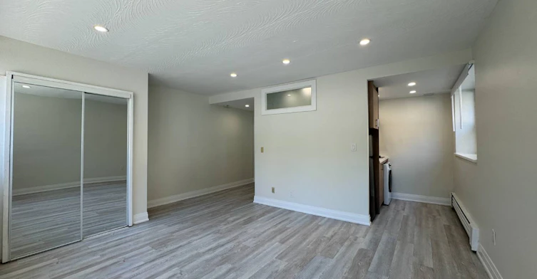 U4-140 Springhurst Avenue, Toronto, ON, M6K 1C1 - 3