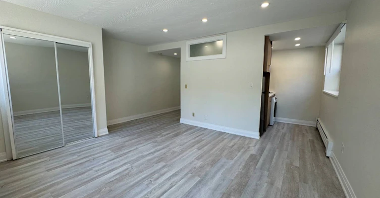 U4-140 Springhurst Avenue, Toronto, ON, M6K 1C1 - 2