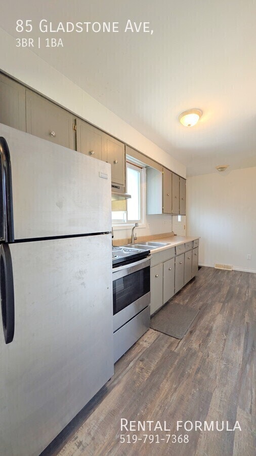 85 Gladstone Avenue, Kingsville, ON, N9Y 1L6 - 4
