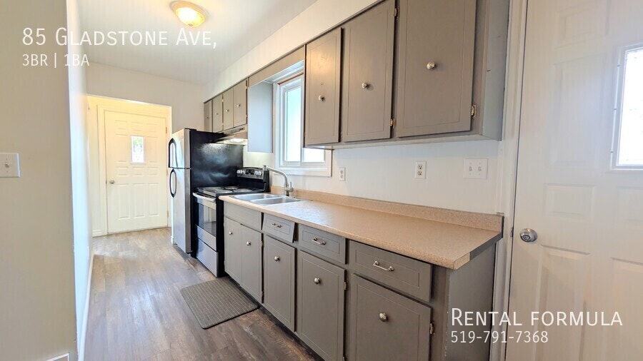85 Gladstone Avenue, Kingsville, ON, N9Y 1L6 - 3