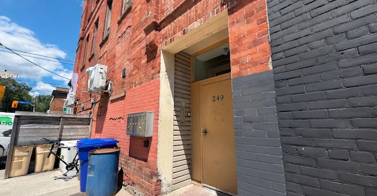6-249 Logan Avenue, Toronto, ON, M4M 2N2 - 10