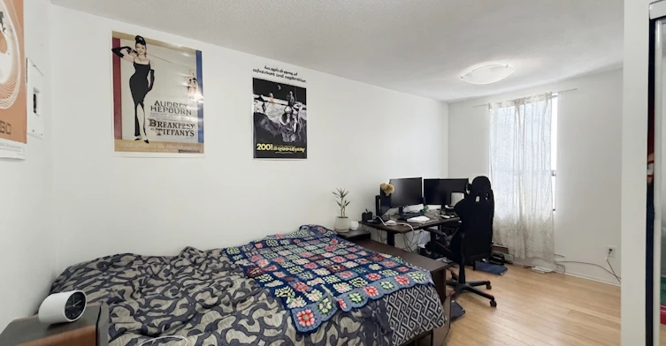 6-249 Logan Avenue, Toronto, ON, M4M 2N2 - 4
