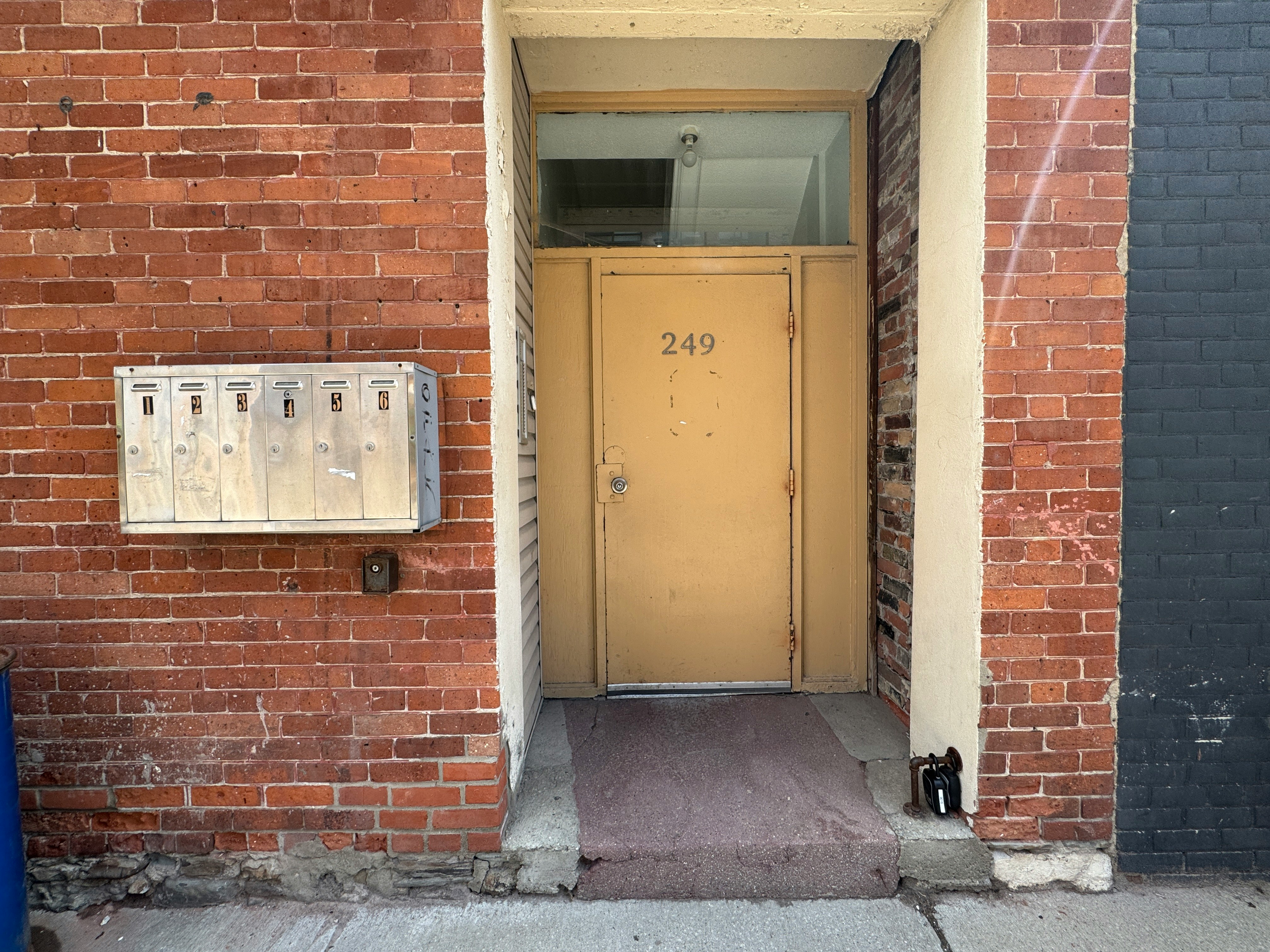 6-249 Logan Avenue, Toronto, ON, M4M 2N2 - 9