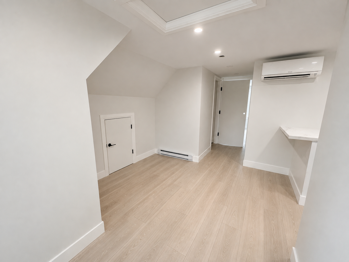 Unit 3-5 Cumberland Avenue, Hamilton, ON, L8M 1Y6 - 3