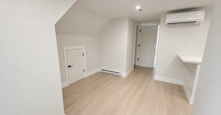 Unit 3-5 Cumberland Avenue, Hamilton, ON, L8M 1Y6 - 3