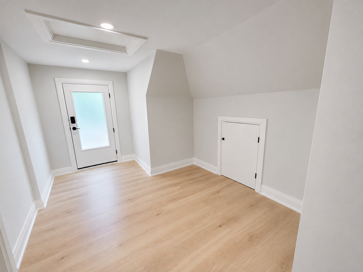 Unit 3-5 Cumberland Avenue, Hamilton, ON, L8M 1Y6 - 2