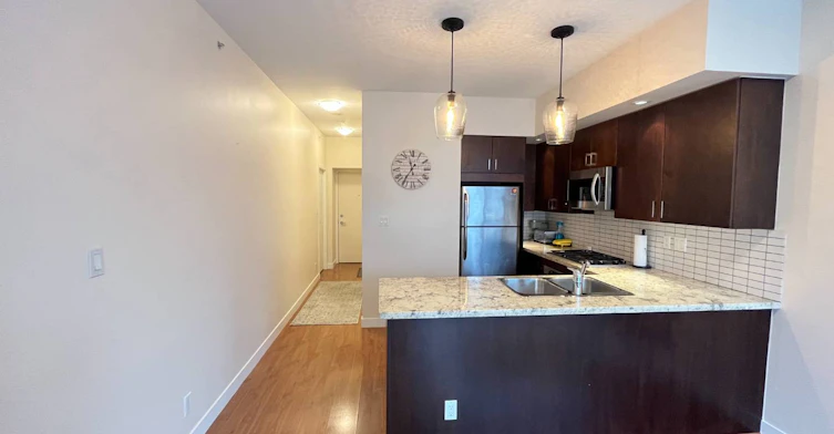 803-1050 Smithe Street, Vancouver, BC, V6E 4T4 - 2