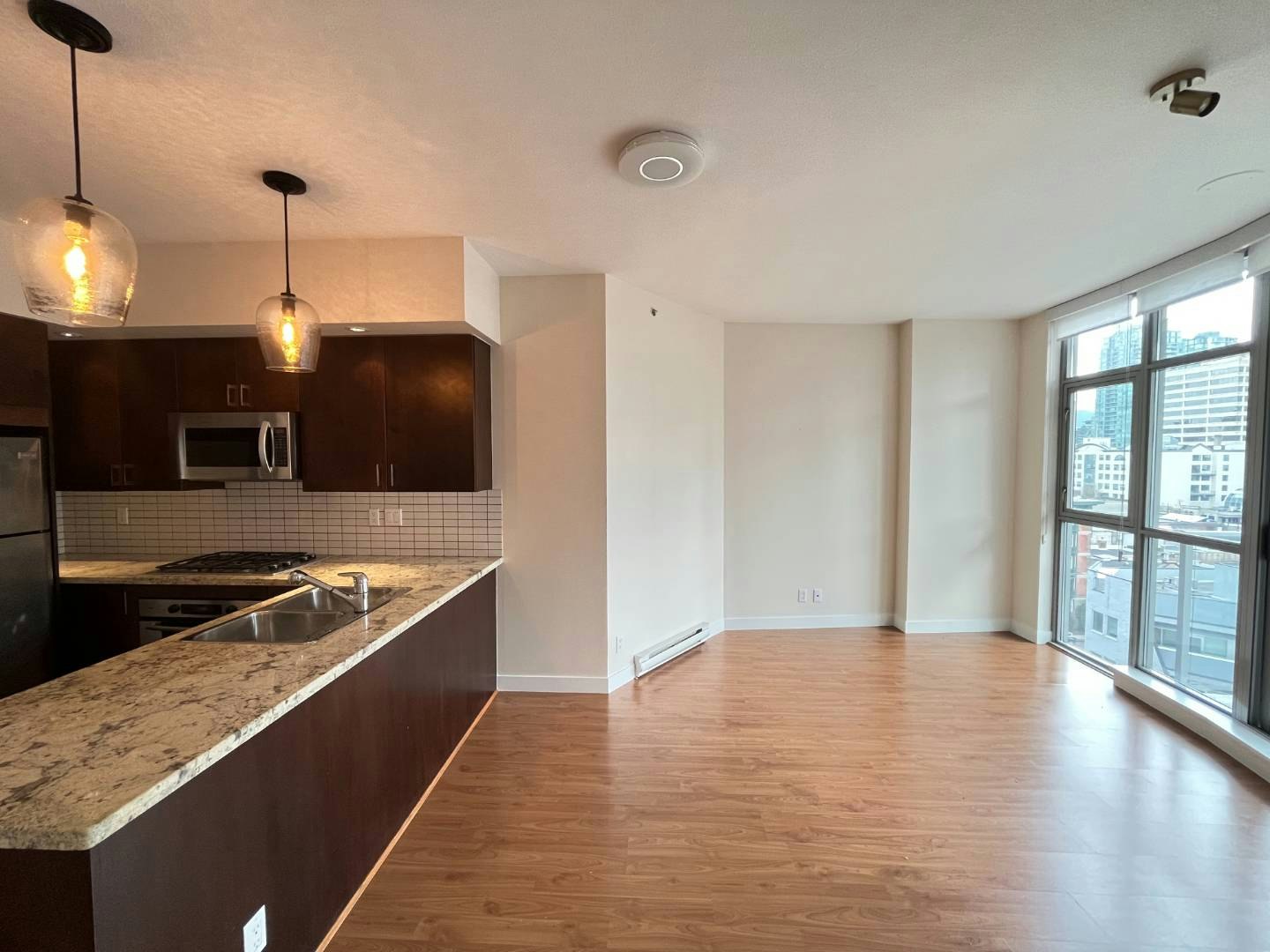 803-1050 Smithe Street, Vancouver, BC, V6E 4T4 - 4