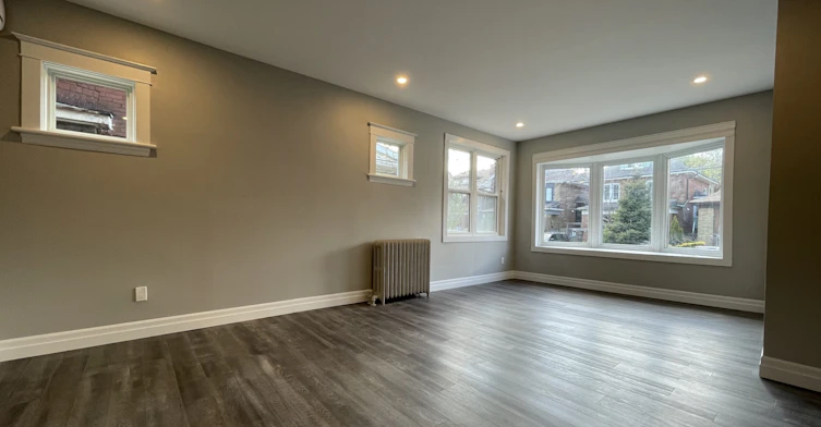 11 Grosvenor Avenue S, Hamilton, ON, L8M 3K8