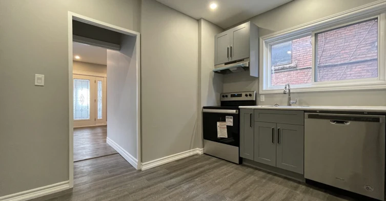 11 Grosvenor Avenue S, Hamilton, ON, L8M 3K8 - 10