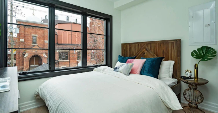 2-121 Sorauren Avenue, Toronto, ON, M6R 2E3 - 3