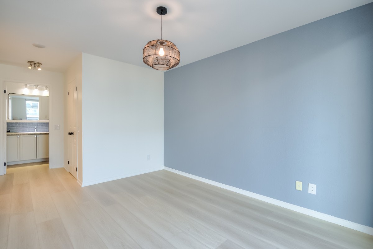 512-1863 Queen Street East, Toronto, ON, M4L 3Z9 - 12
