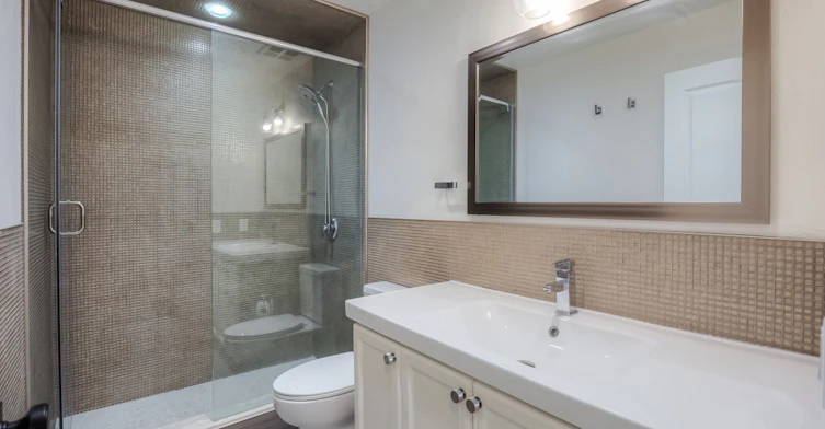 512-1863 Queen Street East, Toronto, ON, M4L 3Z9 - 17