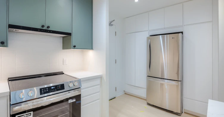 512-1863 Queen Street East, Toronto, ON, M4L 3Z9 - 9